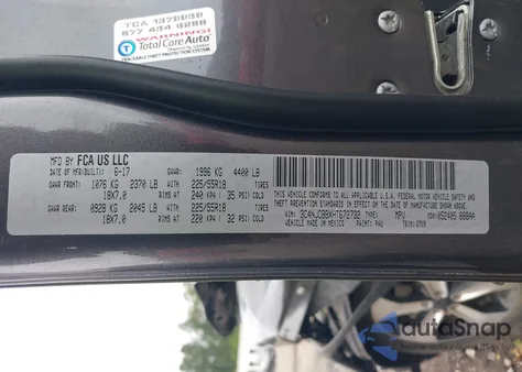 2017 Jeep Compass Latitude Fwd z USA, uszkodzony, nr VIN 3C4NJCBBXHT672732